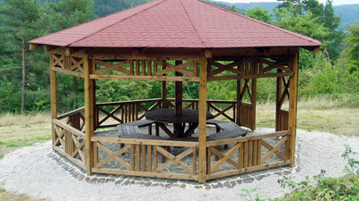 Vyhlídkový altán Perštejn