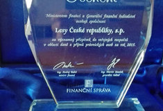 Lesy ČR patří do první desítky TOP plátců daně z příjmu právnických osob