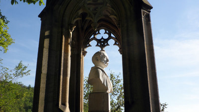 POMNÍK  KNÍŽETE  KARLA  EGONA II