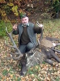 hozak-s-jelenem-480_210x280.jpg