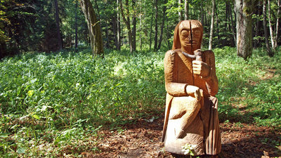 Klokočským lesem za hrou, vodou a ptačím zpěvem