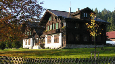 LOVECKÝ ZÁMEČEK KLADSKÁ