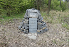 Pamětní kámen Nové Dvory