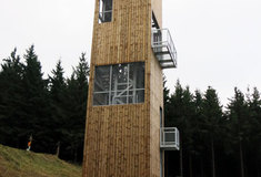 Rozhlednu u Loučné nad Desnou postavenou Lesy ČR ocenil Olomoucký kraj v soutěži Stavba roku 2014