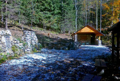 Lesy ČR obnovily odpočívadlo Svornost v Jeseníku