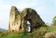 Na hradě Týřově začal v srpnu stavební ruch